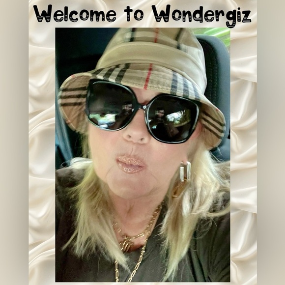 Meet your Posher Ambassadors Level II Giz 5 Stars ๐๐๐๐๐ - Picture 2 of 15